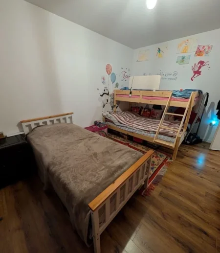 Tirane, shitet apartament 2+1 , 75 m² 185.000 € (ISH PARKU)