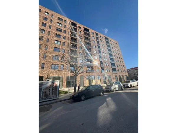 Tirane, jepet me qera zyre Kati 2, 99 m² 500 € (5 MAJJ)