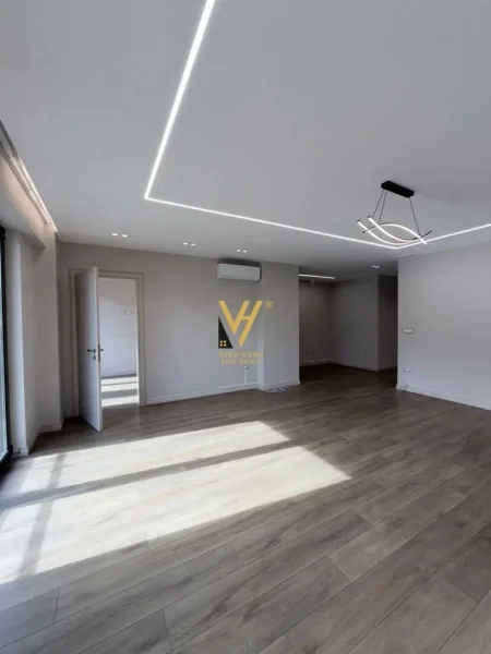 Tirane, jepet me qera ZYRE Kati 2, 185 m² 2.500 € RRUGA E KAVAJES , PRAN GARDEN BUILDING