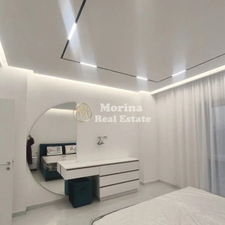 Tirane, jepet me qera apartament 1+1 Kati 11, 74 m² 600 € (Zogu i Zi)