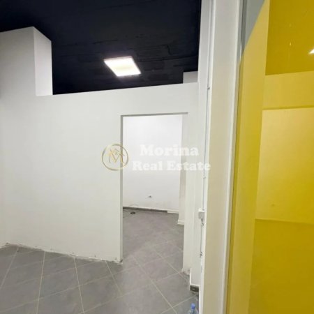 Tirane, jepet me qera ambjent biznesi Kati 1, 75 m² 330 € (21 Dhjetori)