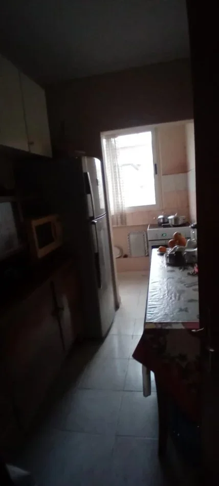 Tirane, shitet apartament 2+1 Kati 4, 73 m²