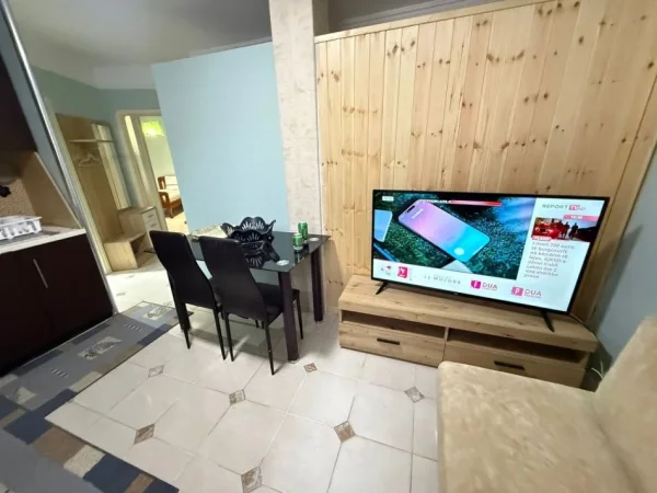 Tirane, jepet me qera apartament 1+1 Kati 3, 40 m² 470 € (Rruga e Elbasanit)