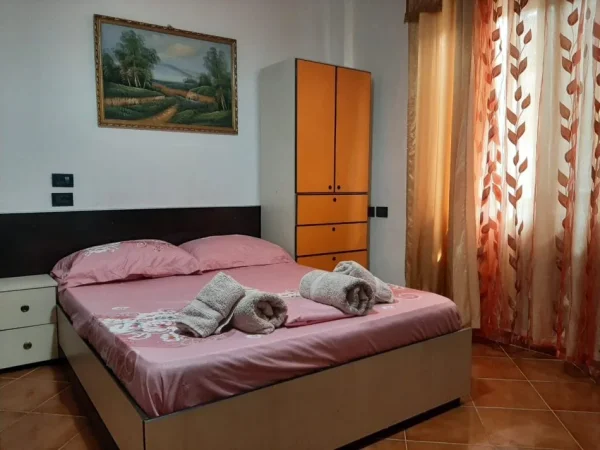 Tirane, jap me qera garsonier 1+1 Kati 1, 37 m² 340 € (Rruga guri I madhi)