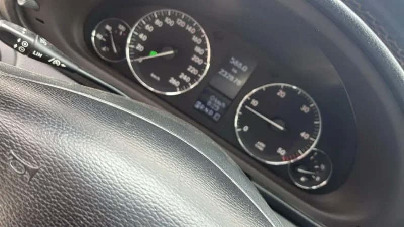 Durres, shitet makine me portobagazh C220 cdi automat Nafte, gri metalizato automatik 4.500 €