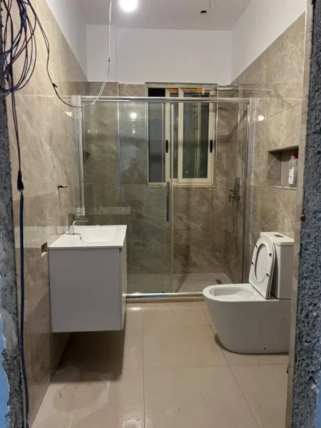 Tirane, shitet apartament 1+1 , 52 m² 100.000 € (Afer Viles L)