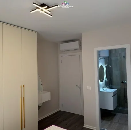 Tirane, jepet me qera apartament 2+1 Kati 6, 105 m² 930 € (Rruga Don Bosko)