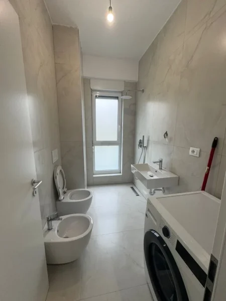 Tirane, jap me qera apartament 1+1 Kati 2, 61 m² 400 € 