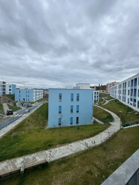 Tirane, jap me qera apartament 1+1 Kati 2, 61 m² 400 € 