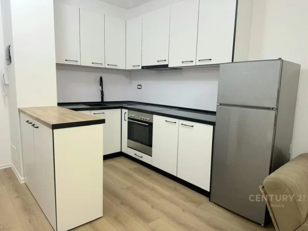 Tirane, jepet me qera apartament 1+1 Kati 4, 73 m² 600 € 