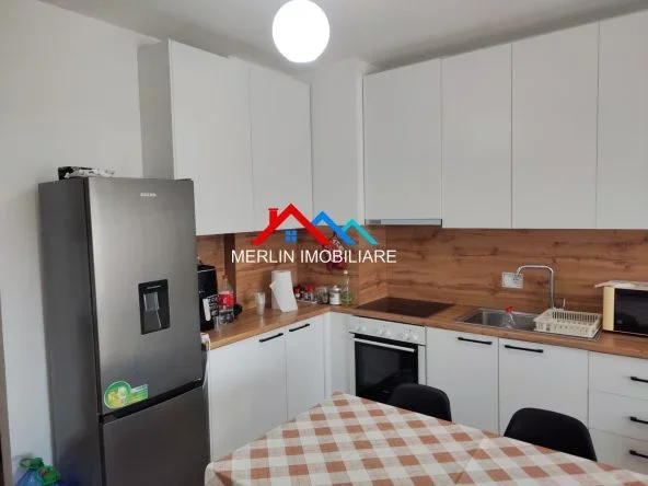 Shqiperi, jepet me qera apartament 2+1+Ballkon Kati 7, 84 m² 400 € (RRUGA GRYKA E KACANIKUT,UNIVERS CITY)