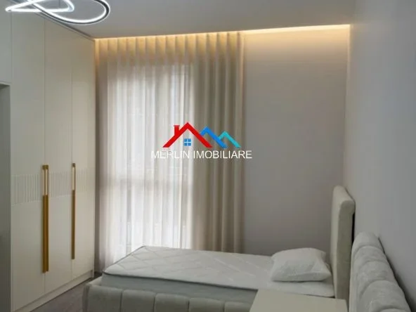 Tirane, jepet me qera apartament 2+1+Ballkon Kati 8, 103 m² 933 € (DON BOSKO)