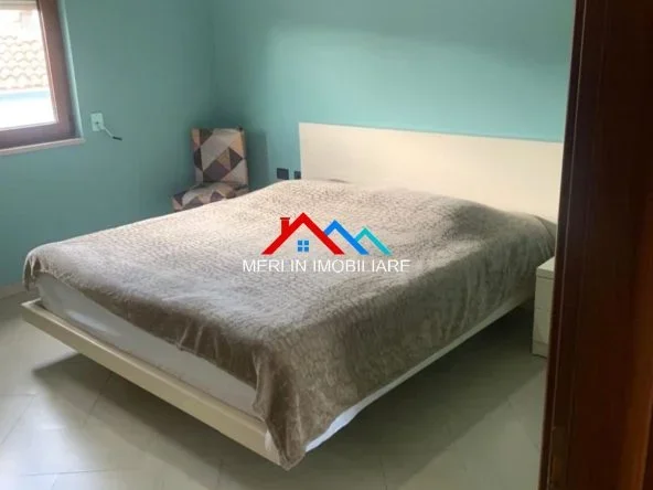 Tirane, jepet me qera apartament 2+1+Ballkon Kati 2, 118 m² 518 € (RRUGA ANDREA THEMELI,BULEVARDI I RI)