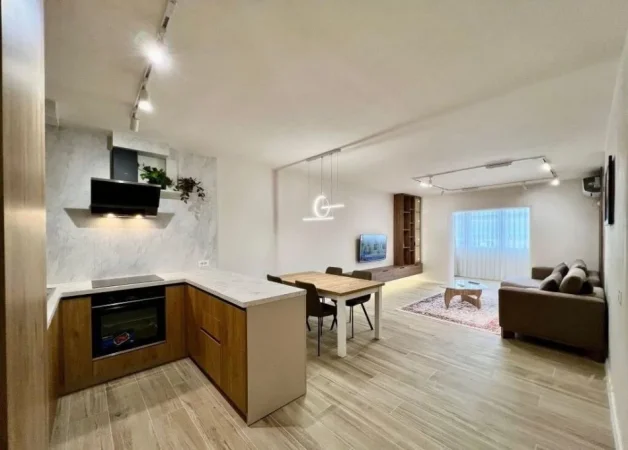 Tirane, jepet me qera apartament 2+1 , 84 m² 650 € (Rruga Irfan Tomini)