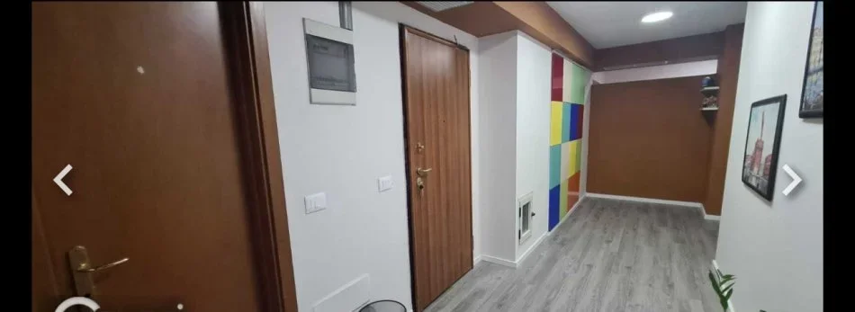 Tirane, jepet me qera ambjent biznesi Kati 2, 200 m² 3.500 € (Te Petronini)
