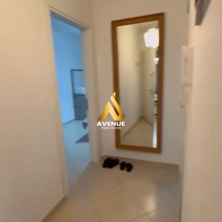 Tirane, jepet me qera apartament 1+1 Kati 4, 650 € (Rruga Prokop Mima)