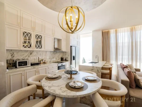 Dhermi - Palase, shitet Vile 4+1+Ballkon , 357 m² (GREEN COAST 1 PALASË!!)