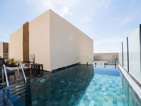 Dhermi - Palase, shitet Vile 4+1+Ballkon , 357 m² (GREEN COAST 1 PALASË!!)