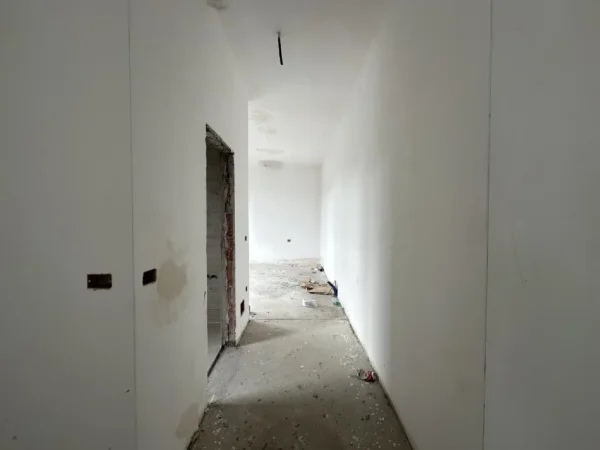 Tirane, shes apartament 1+1+Ballkon Kati 7, 70 m² 185.000 € (Square 21)