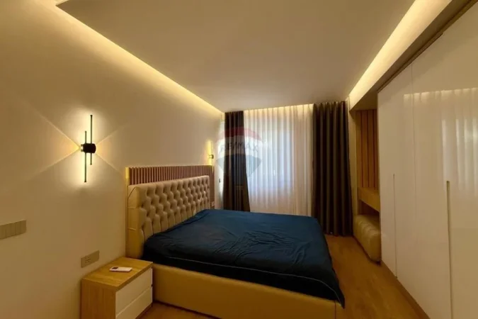 Tirane, jepet me qera apartament 2+1 , 108 m² 1.000 € 