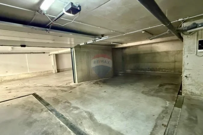 Tirane, jepet me qera apartament 2+1 , 108 m² 1.000 € 