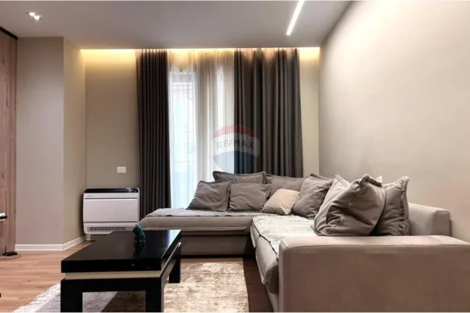 Tirane, jepet me qera apartament 1+1 , 66 m² 700 € (Zogu I Zi)