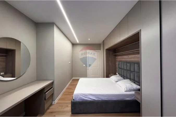 Tirane, jepet me qera apartament 1+1 , 66 m² 700 € (Zogu I Zi)