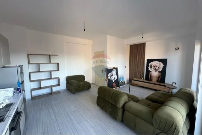 Tirane, jepet me qera 2+1 , 100 m² 601 € (Rruga Teodor Keko, Tiranë)