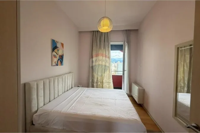 Tirane, jepet me qera apartament 2+1+Ballkon , 190 m² 2.500 € (Liqeni i Tiranës, Tiranë)