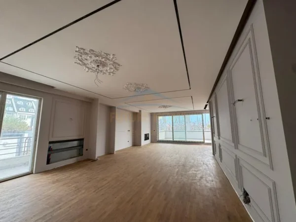 Tirane, shitet apartament Kati 6, 231 m² 750.000 € 