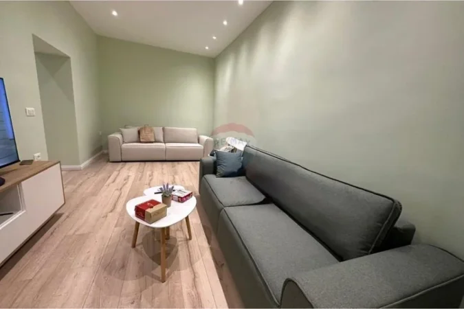 Tirane, jepet me qera apartament , 42 m² 750 € (Rruga Brigada VIII, Tiranë)
