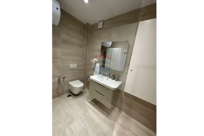 Tirane, jepet me qera apartament , 42 m² 750 € (Rruga Brigada VIII, Tiranë)
