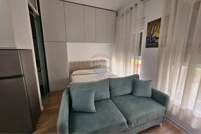 Tirane, jepet me qera garsonier , 50 m² 350 € (Kompleksi Mangalem, Tiranë)