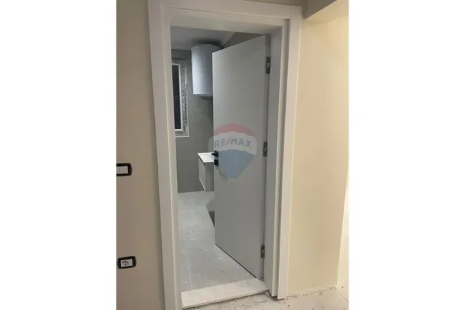 Tirane, shitet , 74 m² 150.000 € (Tregu I Medresesë, Tiranë)