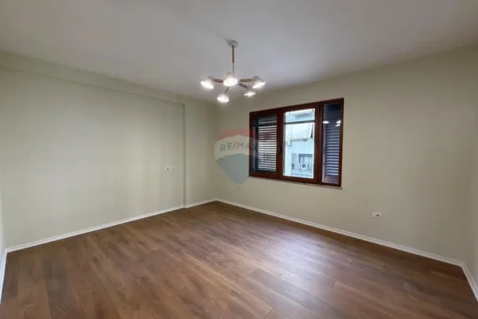 Tirane, shitet , 105 m² 165.000 € (Astir)