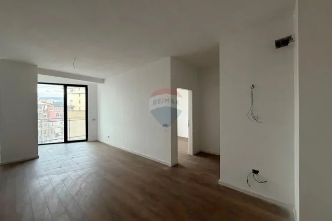 Tirane, shitet apartament , 76 m² 185.000 € (Mine Peza)