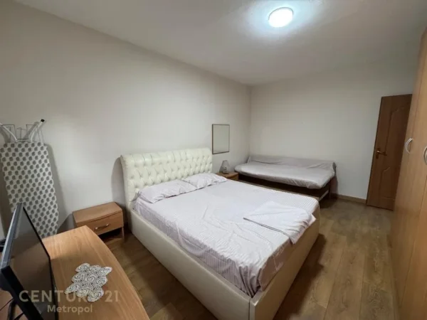 Tirane, shitet apartament 2+1 Kati 4, 71 m² 138.000 € (prane spitaleve rruga demir zyko)