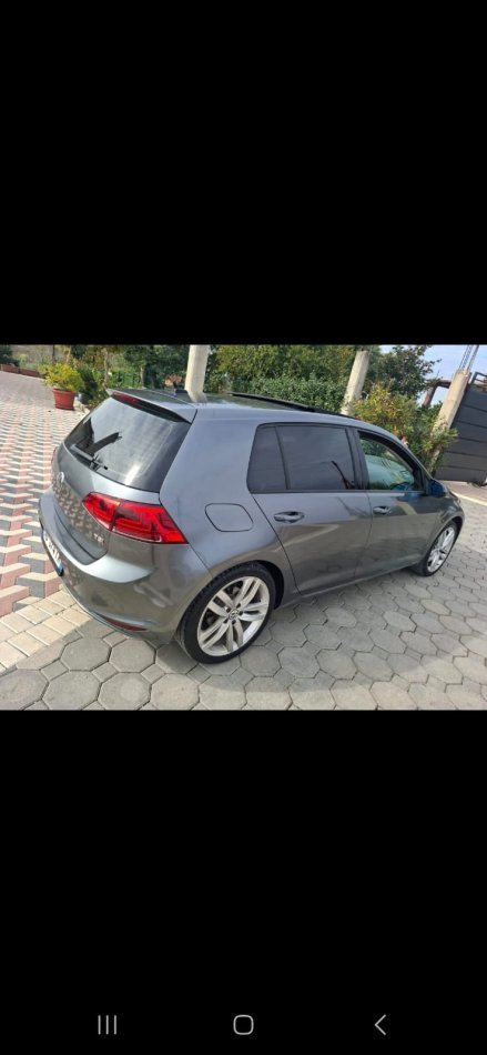 Tirane, shes makine Golf Benzin+Gaz, gri e erret automatik Kondicioner 22.000 km