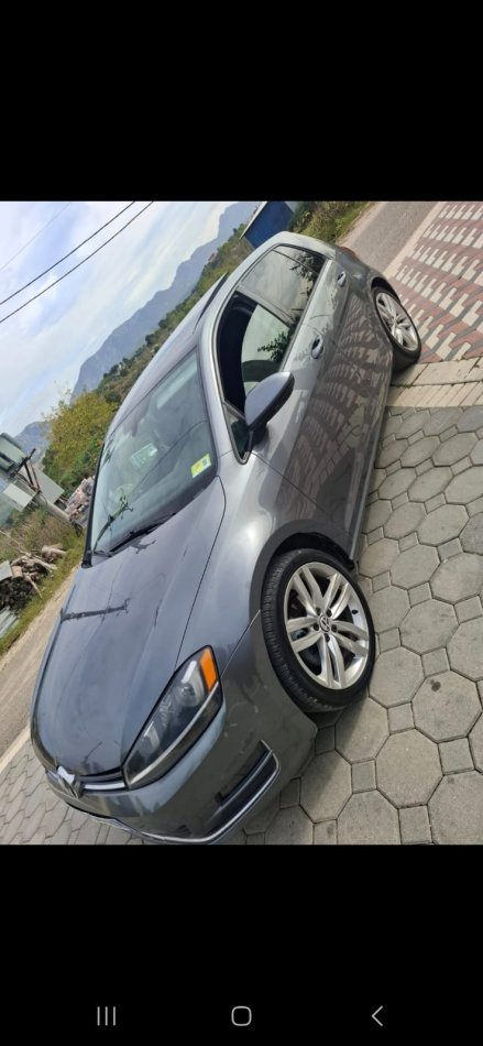 Tirane, shes makine Golf Benzin+Gaz, gri e erret automatik Kondicioner 22.000 km