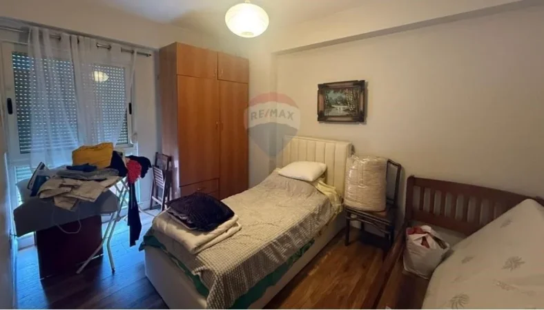 Tirane, jepet me qera apartament 2+1 Kati 6, 100 m² 800 € (rruga kavajes)