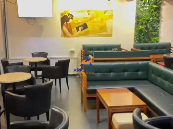 Tirane, shitet lokal Kati 0, 200 m² 