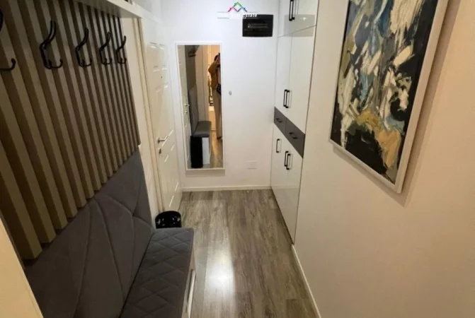 Tirane, jepet me qera apartament 2+1 Kati 2, 85 m² 780 € (Rruga Asim Vokshi)