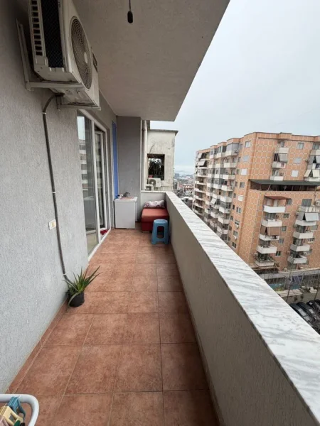 Tirane, jepet me qera apartament 1+1 Kati 8, 77 m² (Tehodor keko)