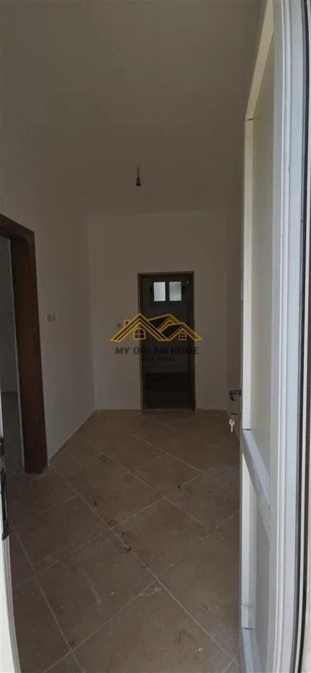 Durres, shitet apartament 2+1 , 344 m² 75.000 € (spitalle)