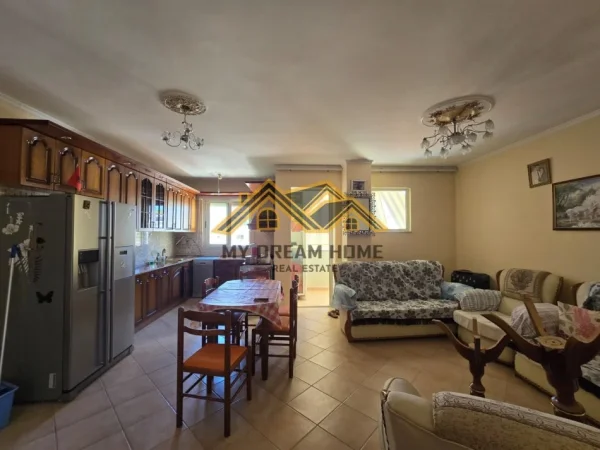 Durres, shitet apartament 2+1 , 89 m² 125.000 € (drejtoria e policise)