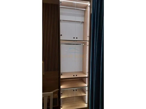 Durres, shitet apartament 2+1 , 80 m² 130.000 € (PRANE DREJTORISE SE POLICISE ,DURRES)