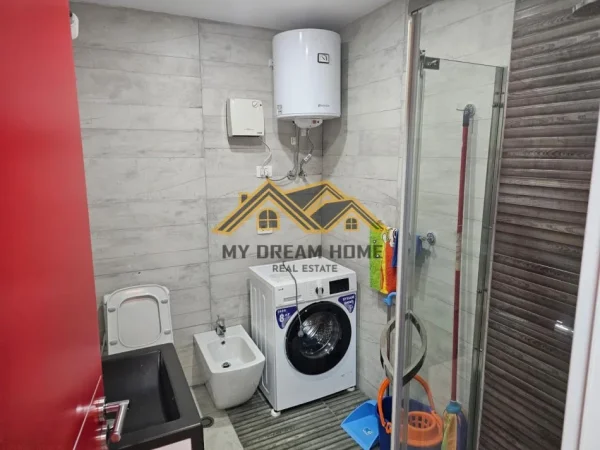 Durres, jepet me qera apartament 2+1 Kati 7, 90 m² 400 € (PLEPA)