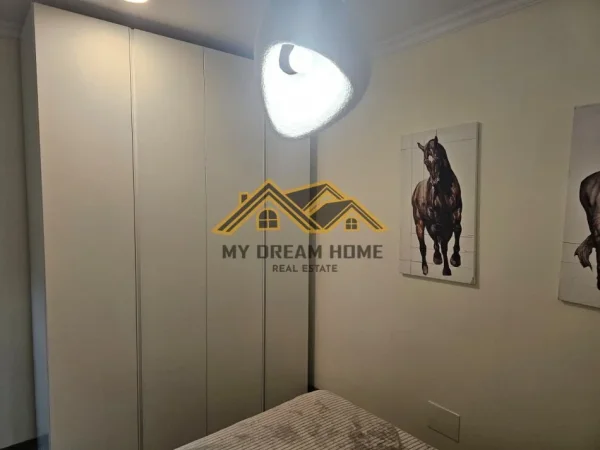 Durres, jepet me qera apartament 2+1 Kati 7, 90 m² 400 € (PLEPA)