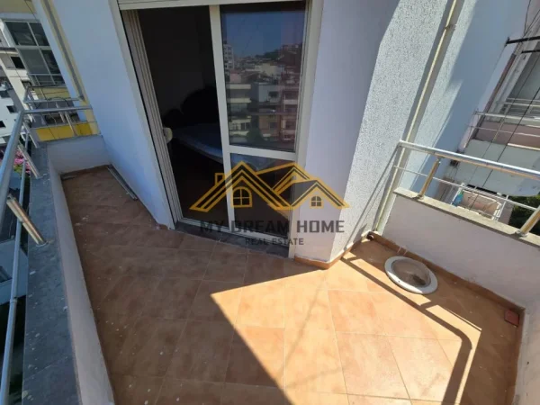 Durres, shitet apartament 2+1 , 100 m² 130.000 € (130000)