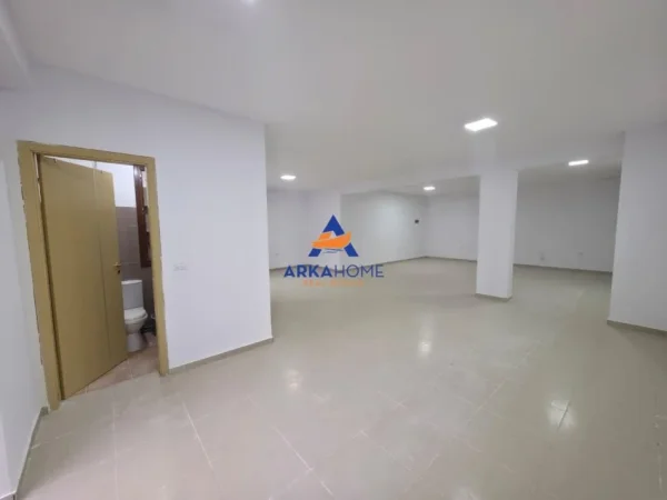 Tirane, shitet ambjent biznesi Kati 0, 90 m² 
